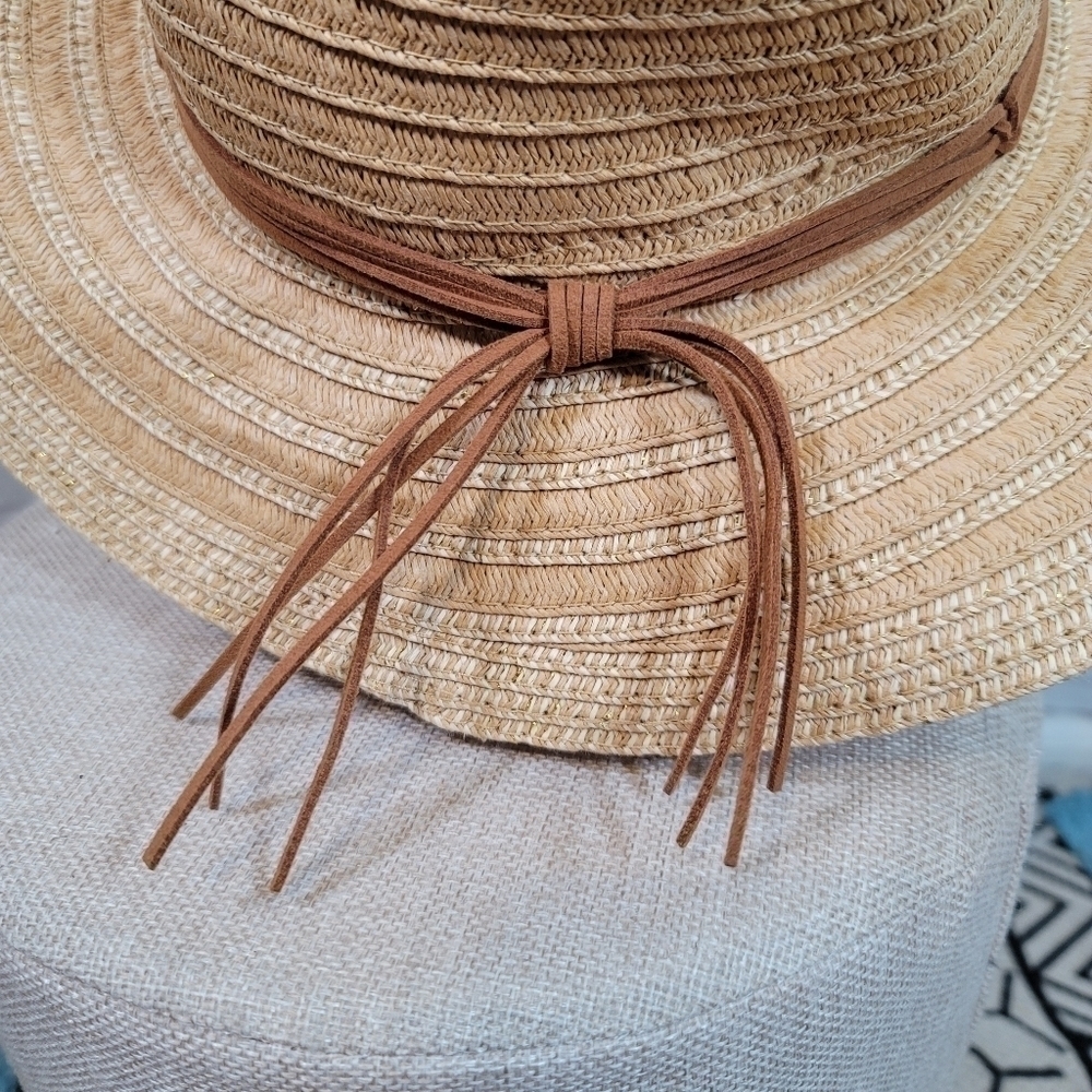 STEVE MADDEN PAPER BLEND STRAW HAT, W FAUX LEATHER WRAP DETAIL - Picture 4 of 11